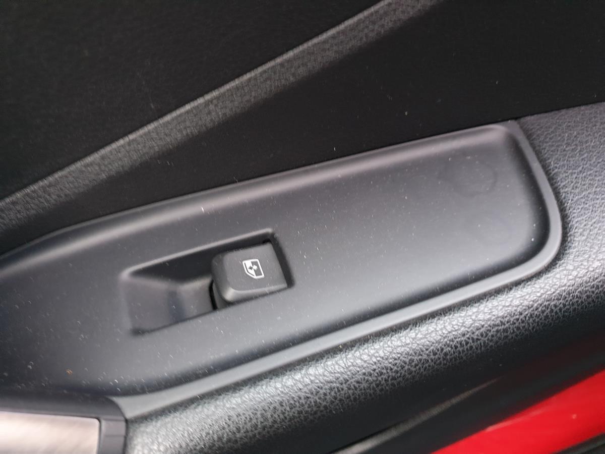 Mando / interruptor elevalunas delantero derecho AUDI Q2 (GA)