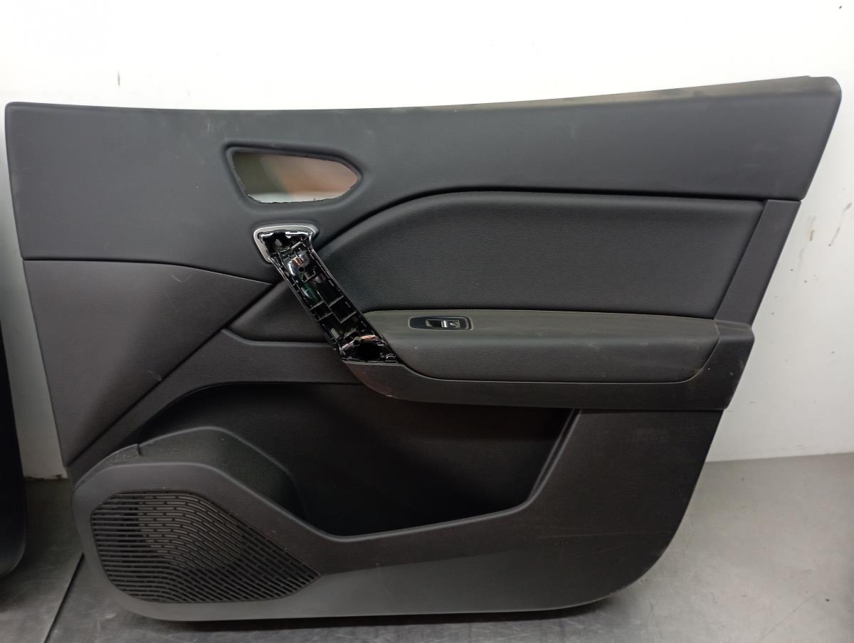 Forra porta / quartela frente direita RENAULT Captur II