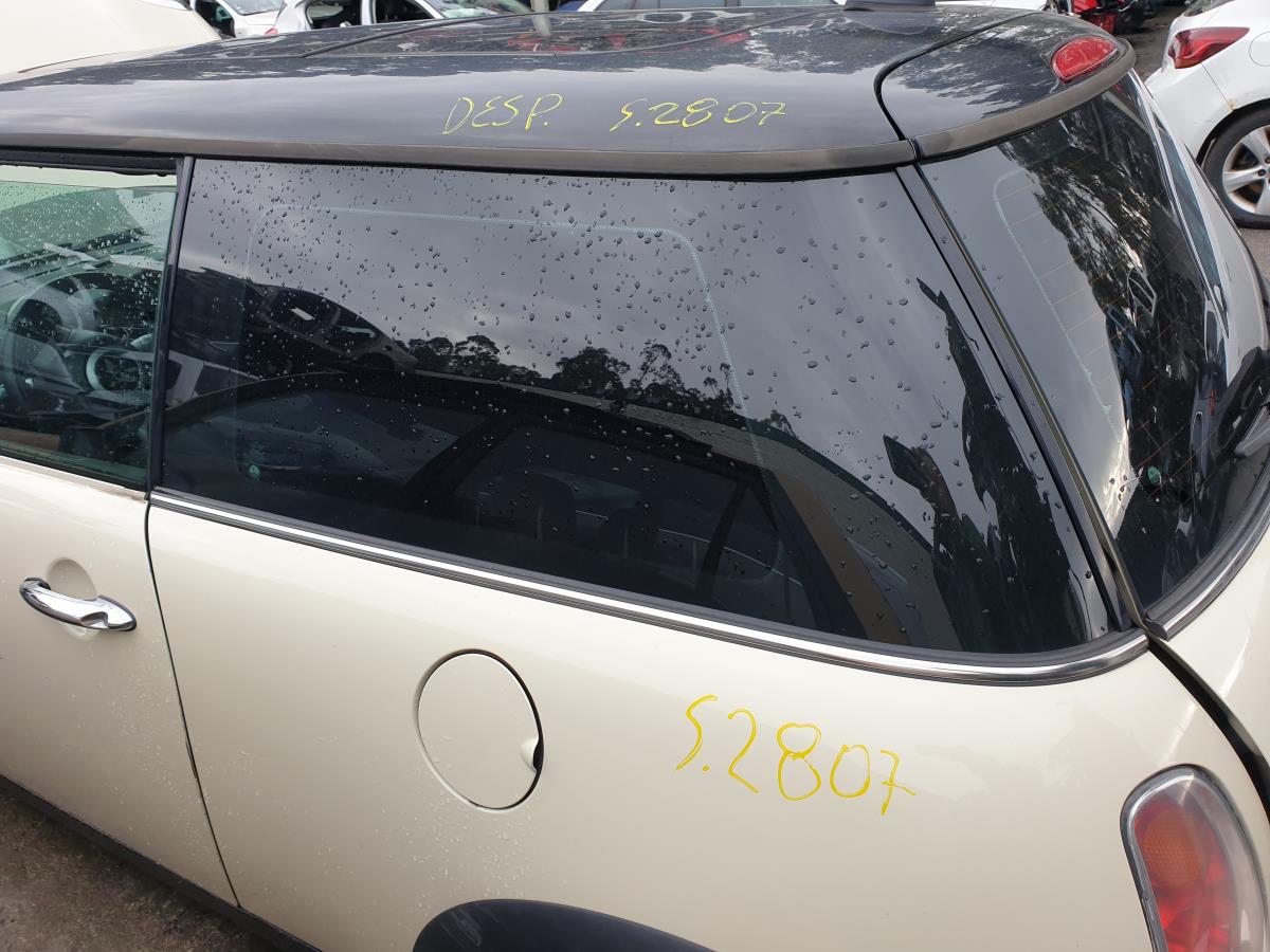 Vitre de custode arrière gauche MINI Mini (R50, R53)