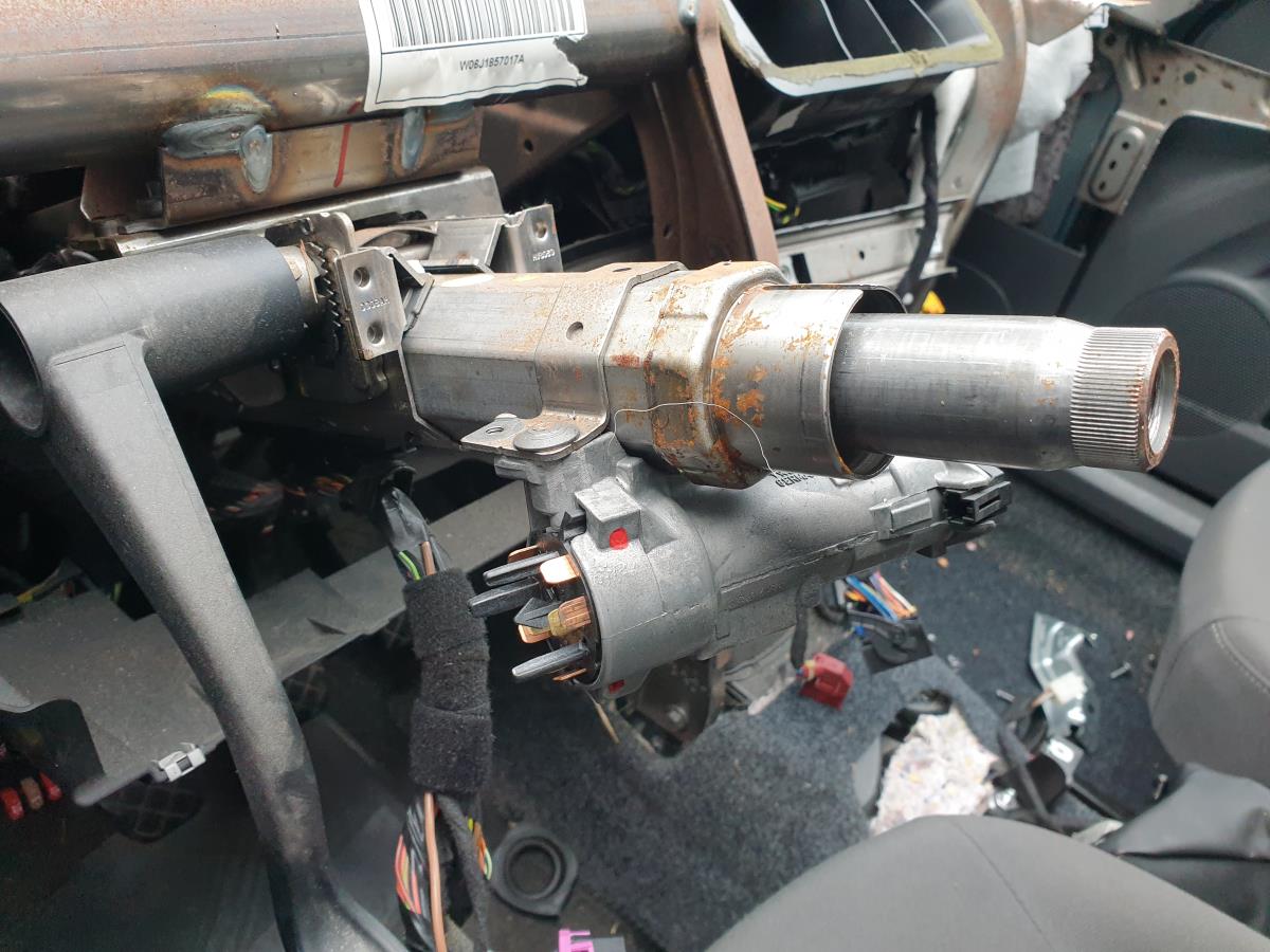 Colonna dello sterzo SEAT Ibiza IV (6J5, 6P1)