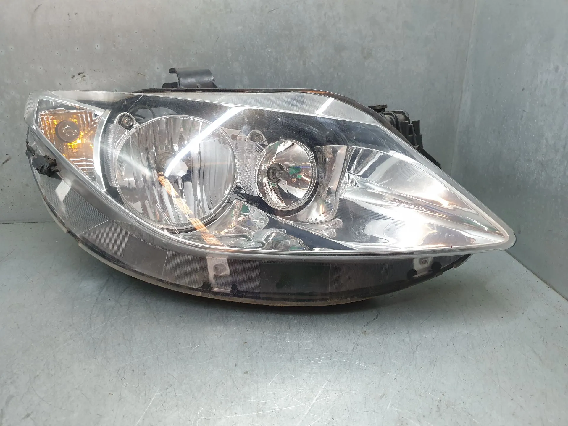 Ótica / farol direita SEAT Ibiza IV (6J5, 6P1)