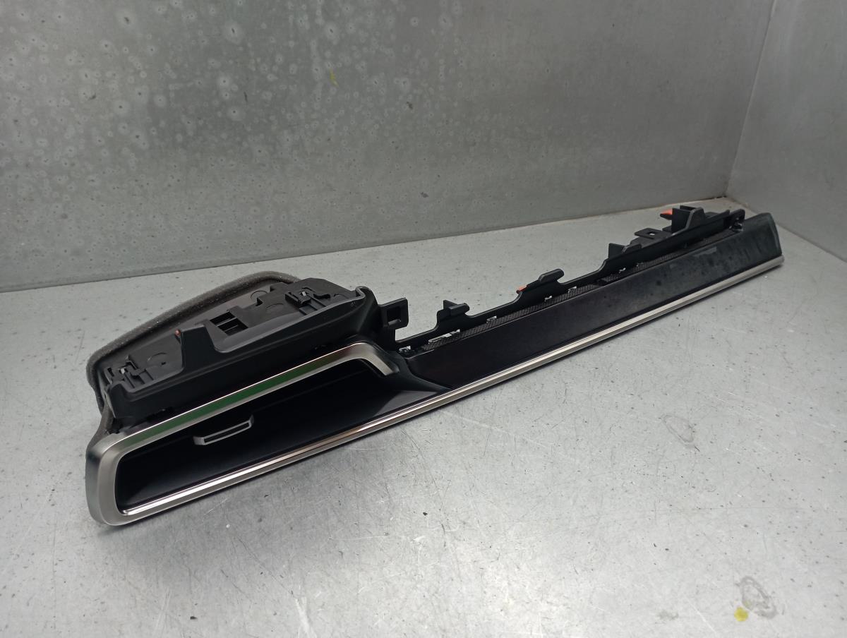 Volets de chauffage TOYOTA Corolla Hatchback (_E21_)