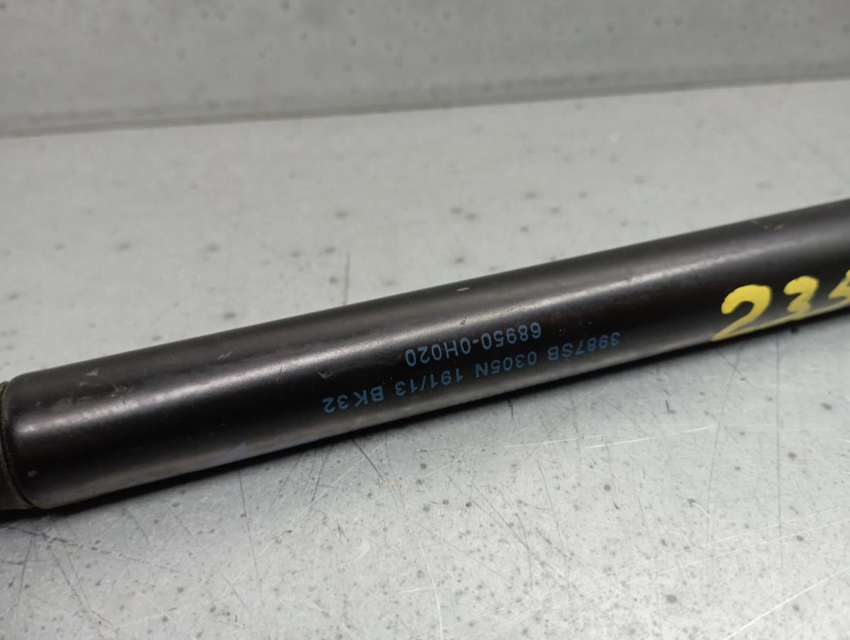 Trunk Shock Absorber PEUGEOT 107 Imagem-1