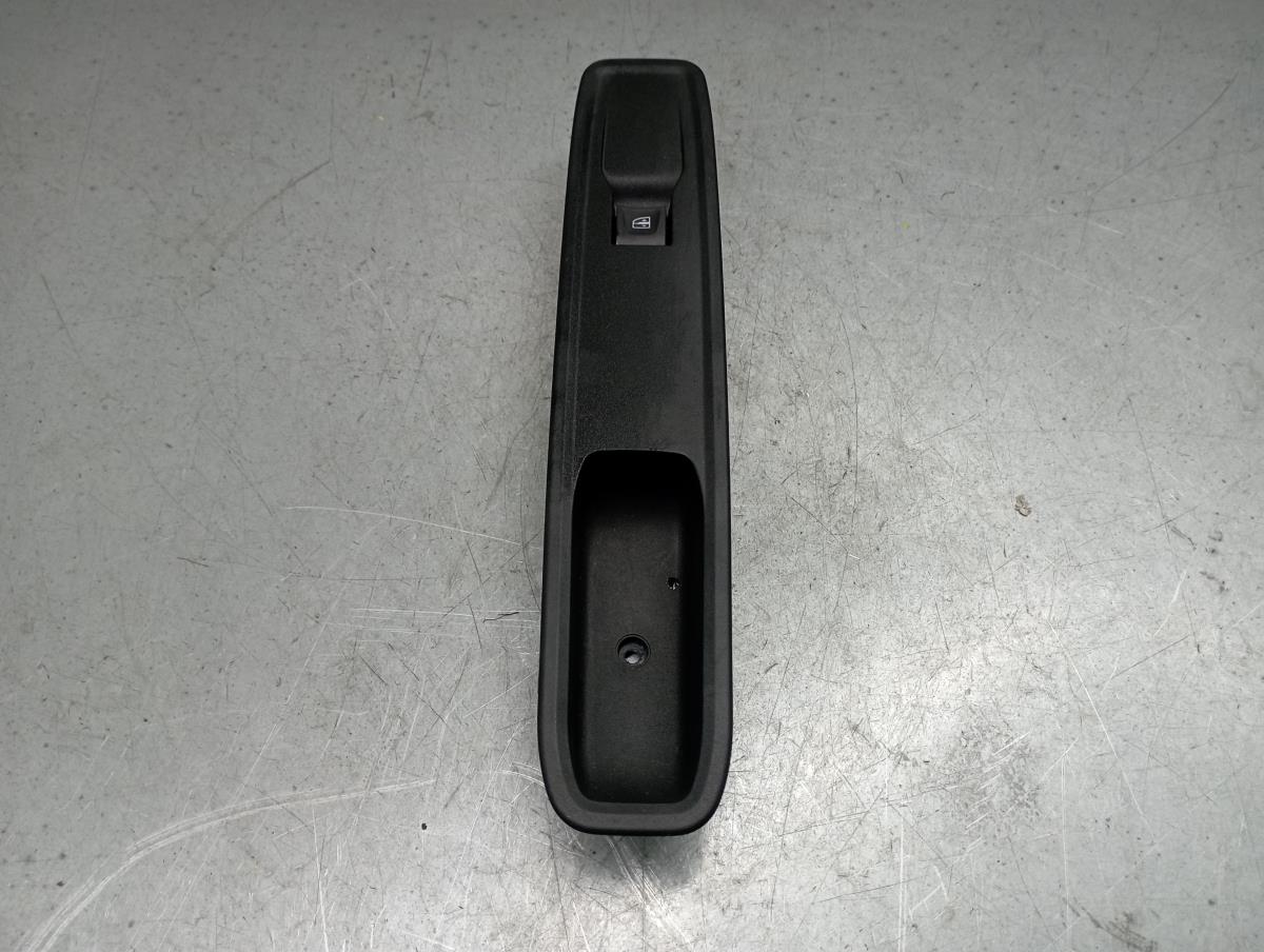 Mando / interruptor elevalunas delantero derecho DACIA Sandero III