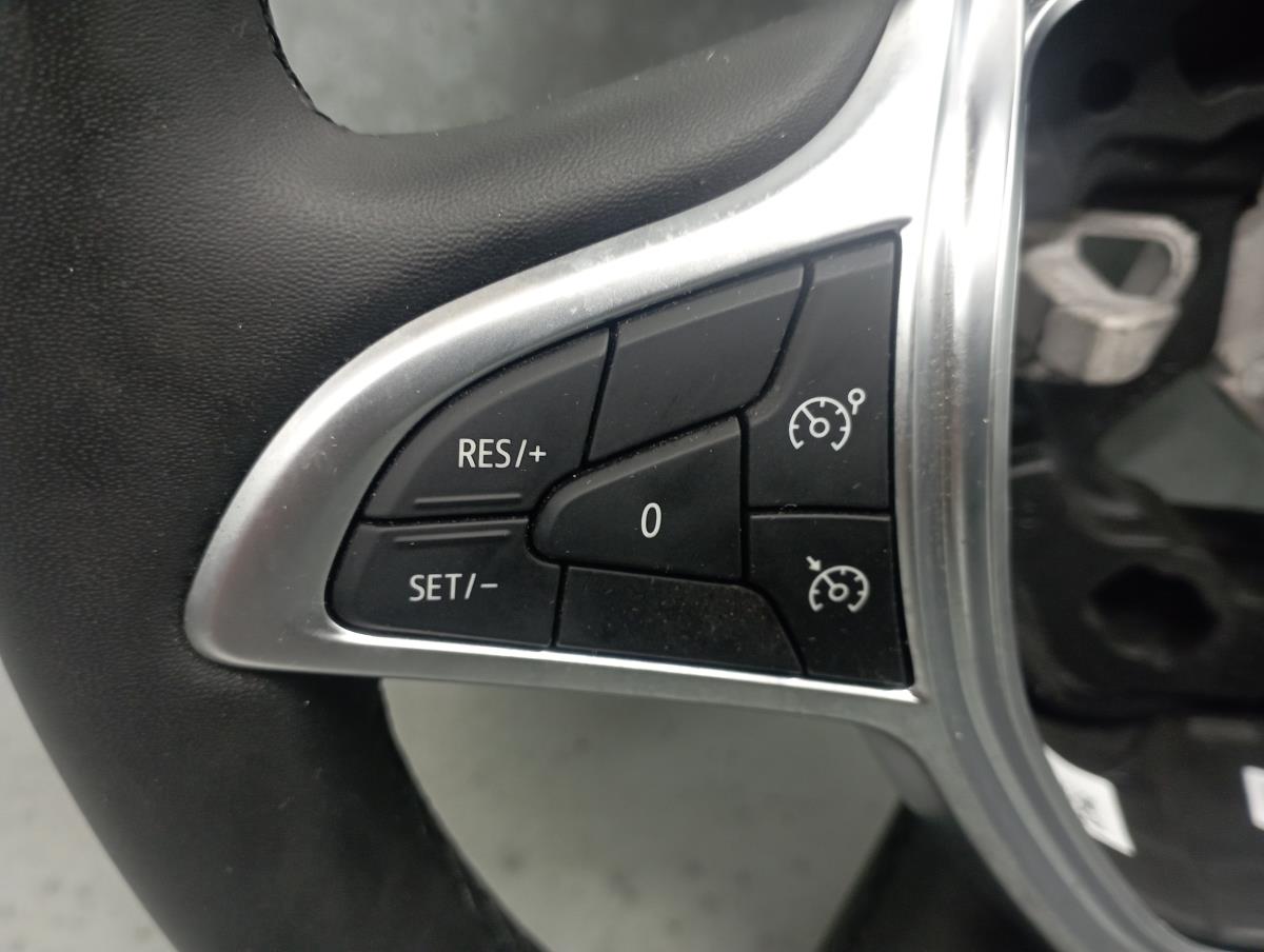 Volante DACIA Sandero III Imagem-1