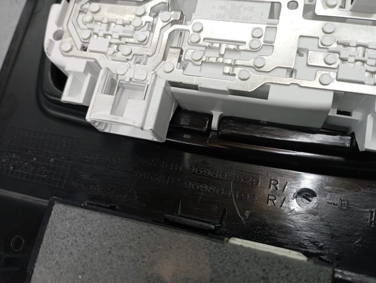 Plafonier frente RENAULT Captur II Imagem-3