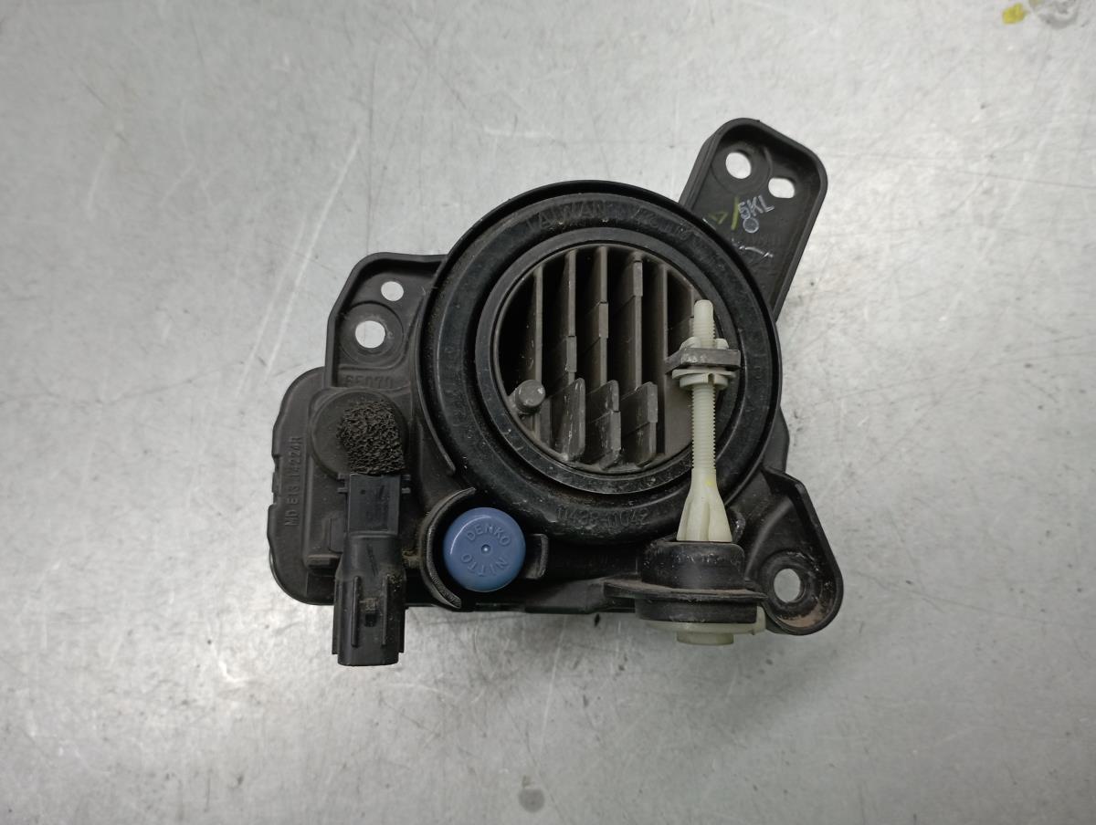 Right front fog light  MAZDA CX-3 (DK) Imagem-1