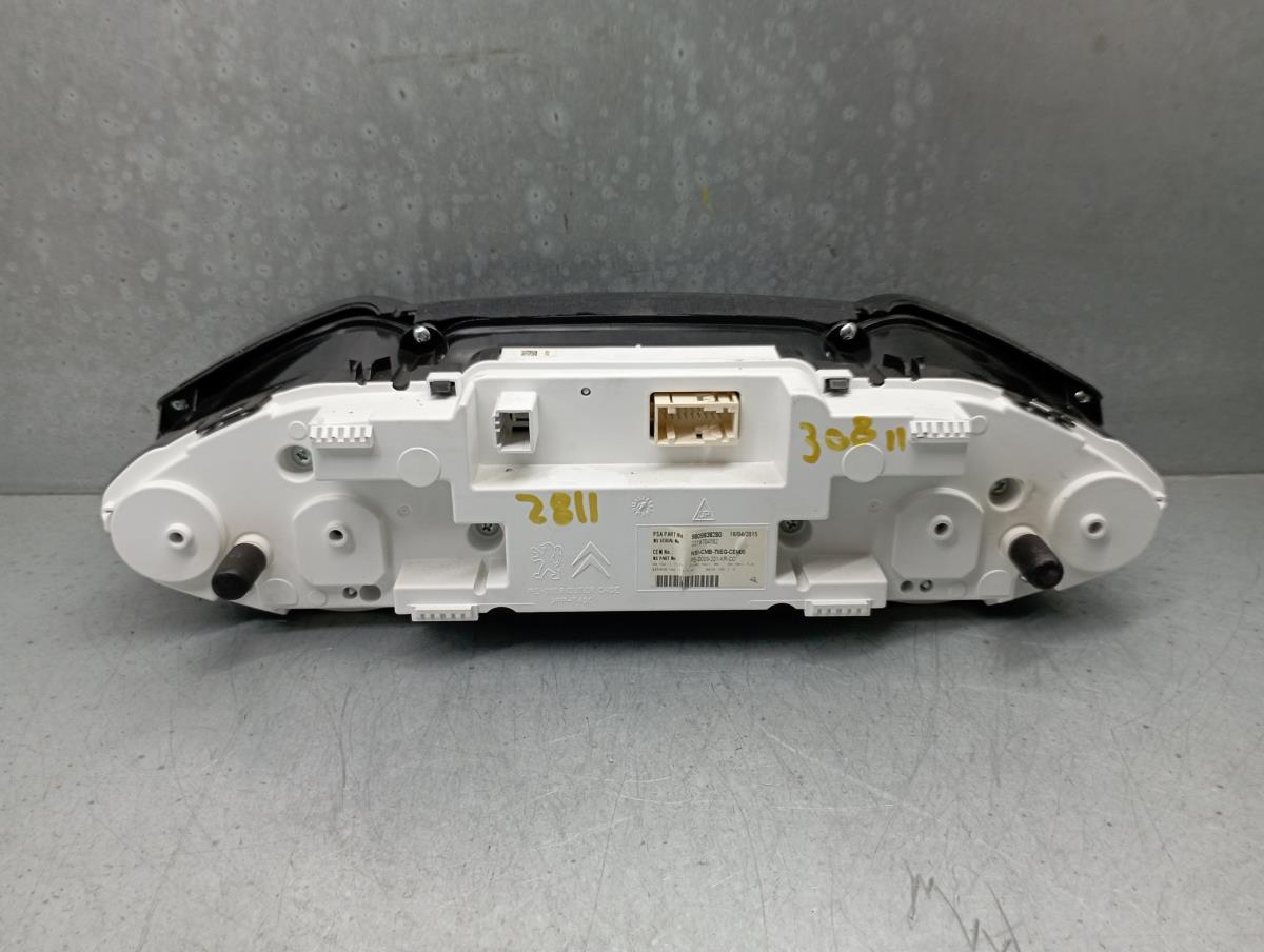 Instrument cluster PEUGEOT 308 SW II Imagem-1