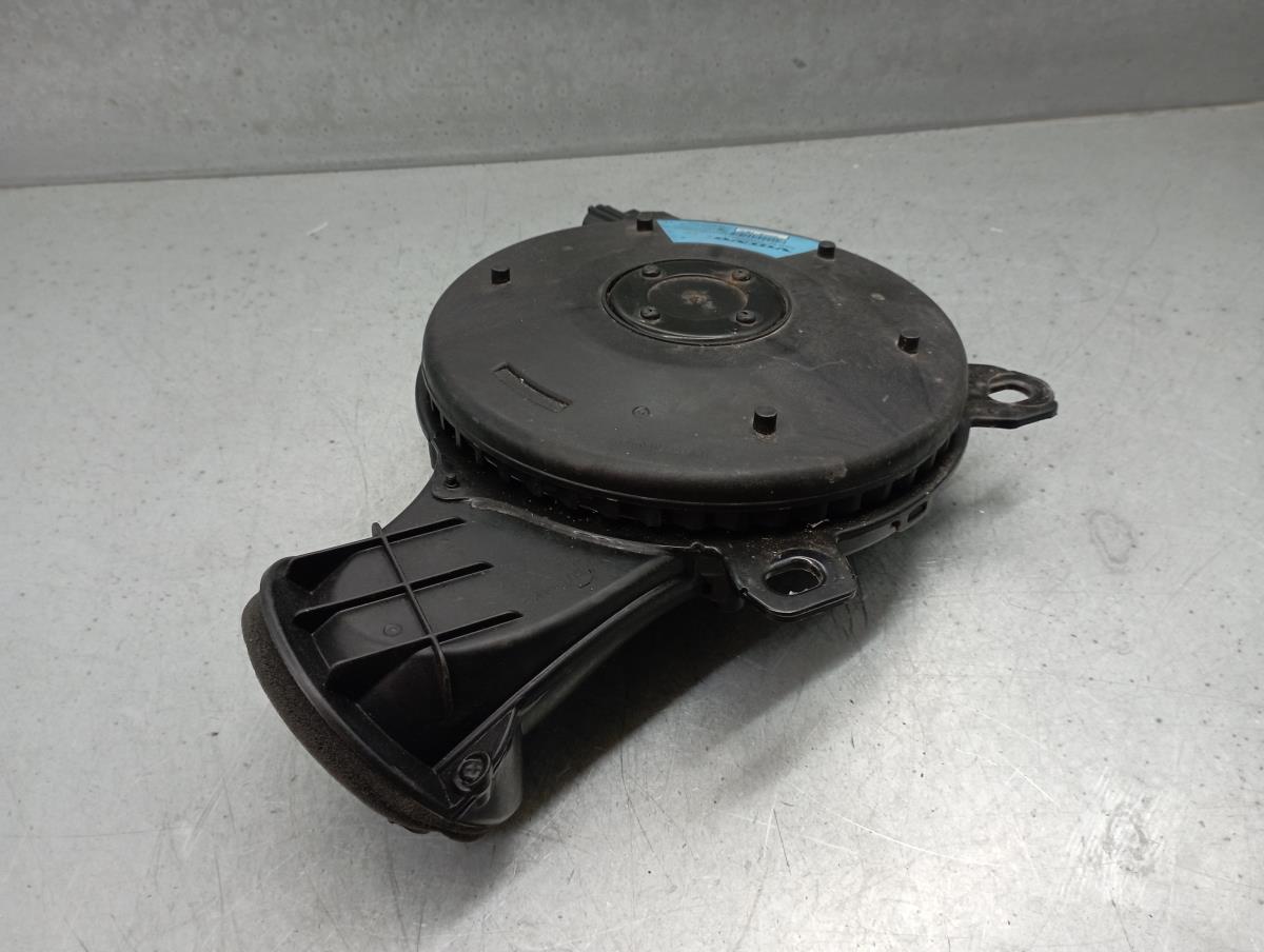 Columna de sonido VOLVO XC40 (536)