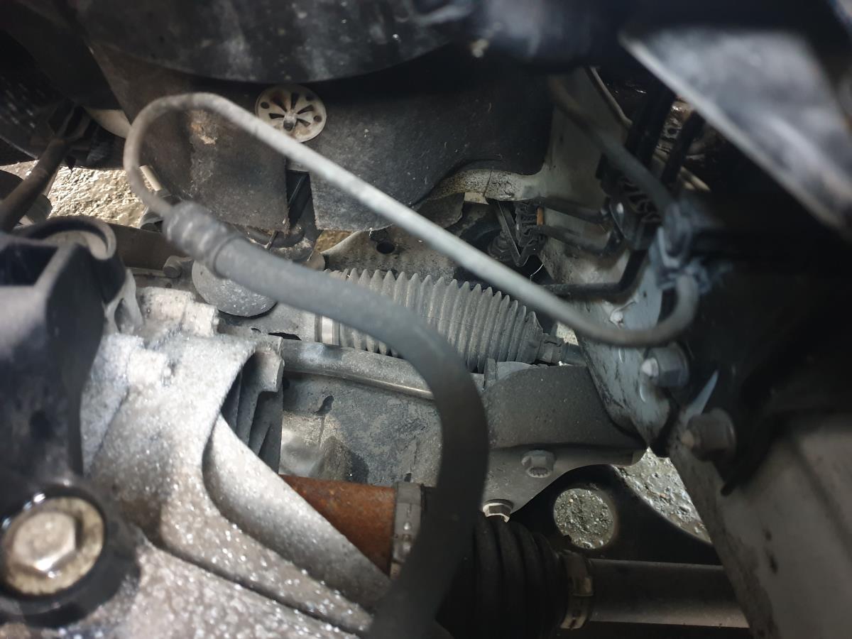 Steering box SKODA Rapid Spaceback (NH1)