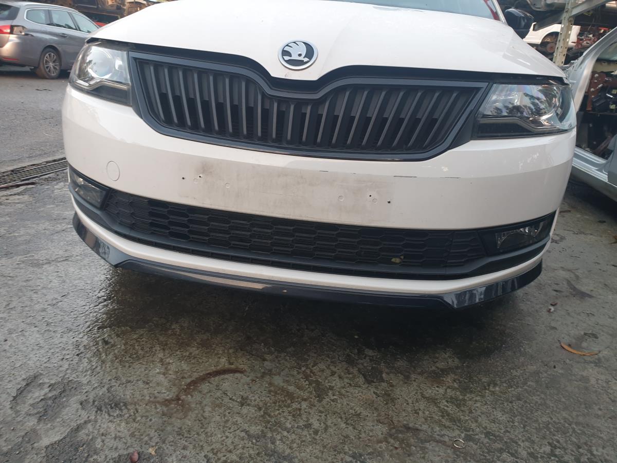 Paraurti anteriore SKODA Rapid Spaceback (NH1)