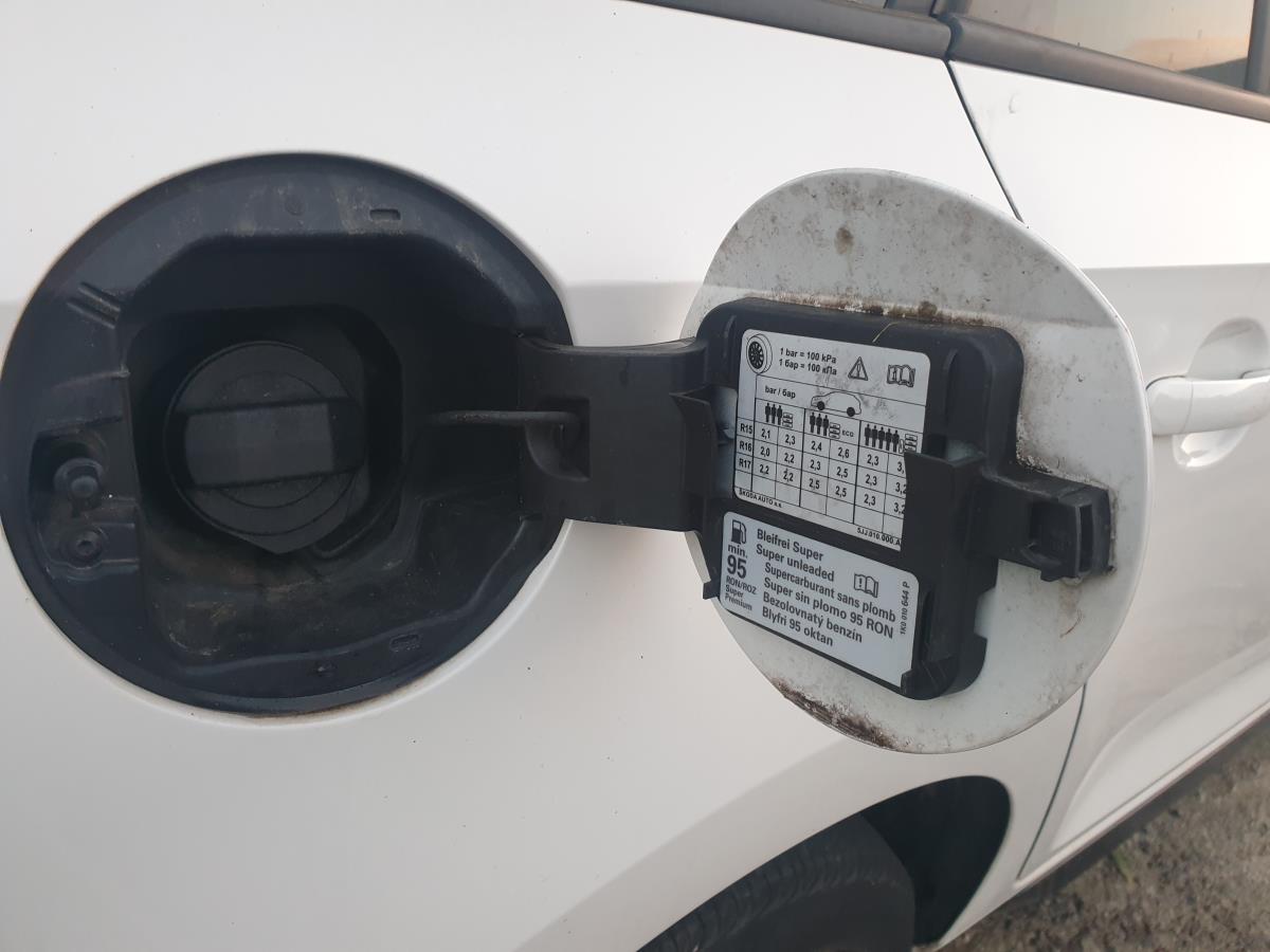 Tappo serbatoio carburante SKODA Rapid Spaceback (NH1) Imagem-1