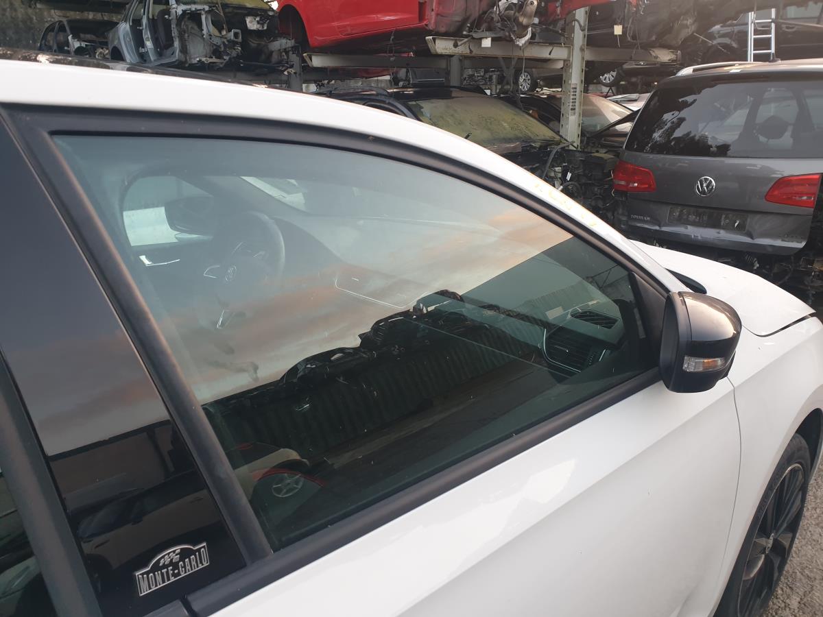 Vetro porta anteriore destra SKODA Rapid Spaceback (NH1)