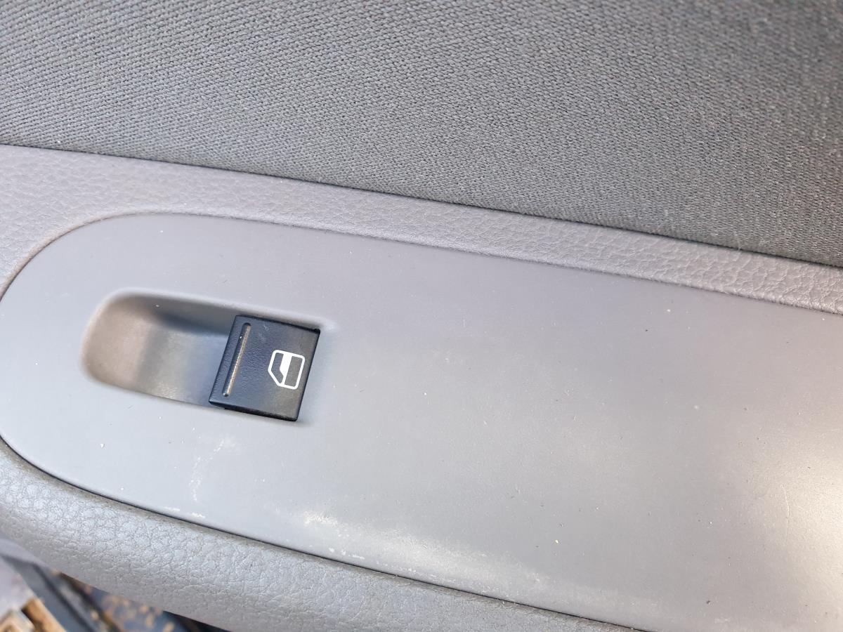 Mando / interruptor elevalunas delantero derecho SEAT Alhambra (710, 711)