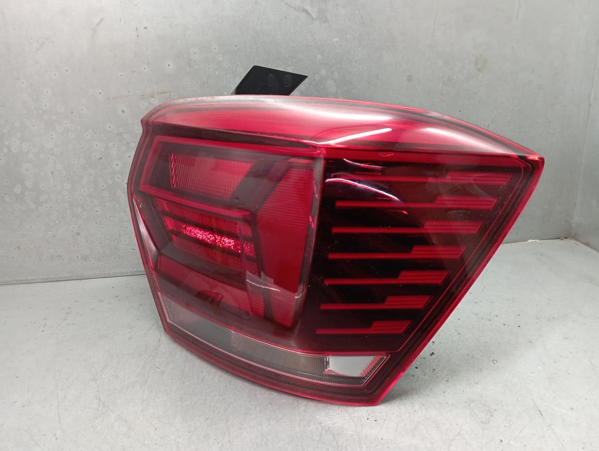 Right Tail light VOLKSWAGEN Polo (AW1) Imagem-1