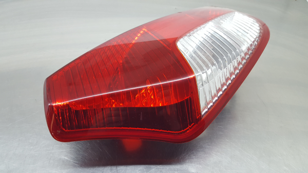 Left Tail light HYUNDAI i10 (PA) Imagem-1