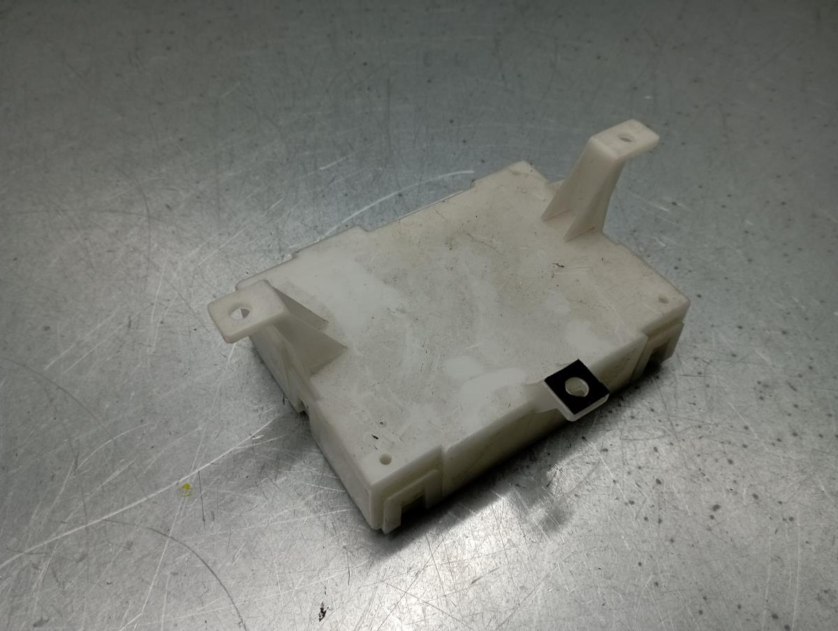 Module de confort NISSAN Juke (F15) Imagem-1