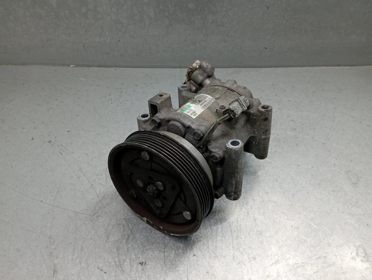 AC compressor NISSAN Juke (F15) Imagem-1