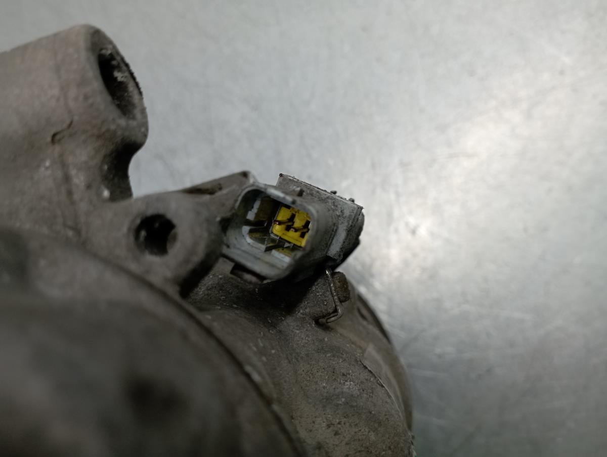 AC compressor NISSAN Juke (F15) Imagem-2