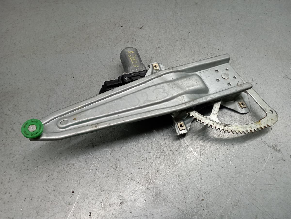 Elevador vidros trás direito TOYOTA Yaris (_P13_) Imagem-1