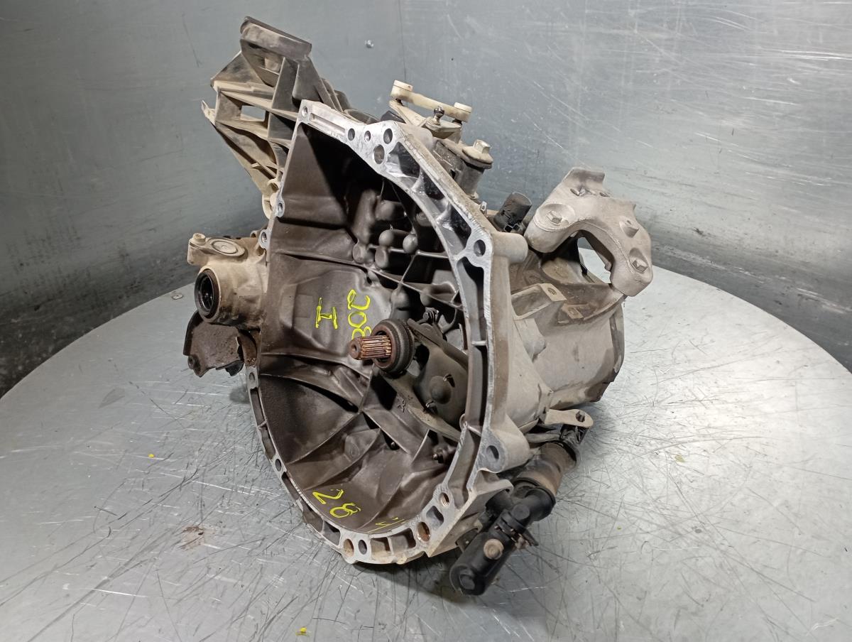 Manual gearbox PEUGEOT 208 Imagem-1