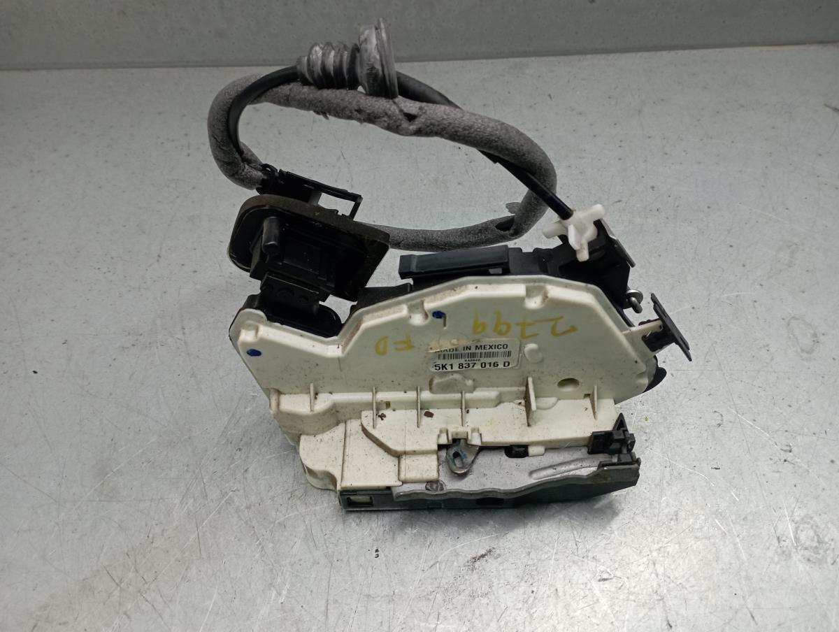 Serrure Avant Droite VOLKSWAGEN Golf VI (5K1)