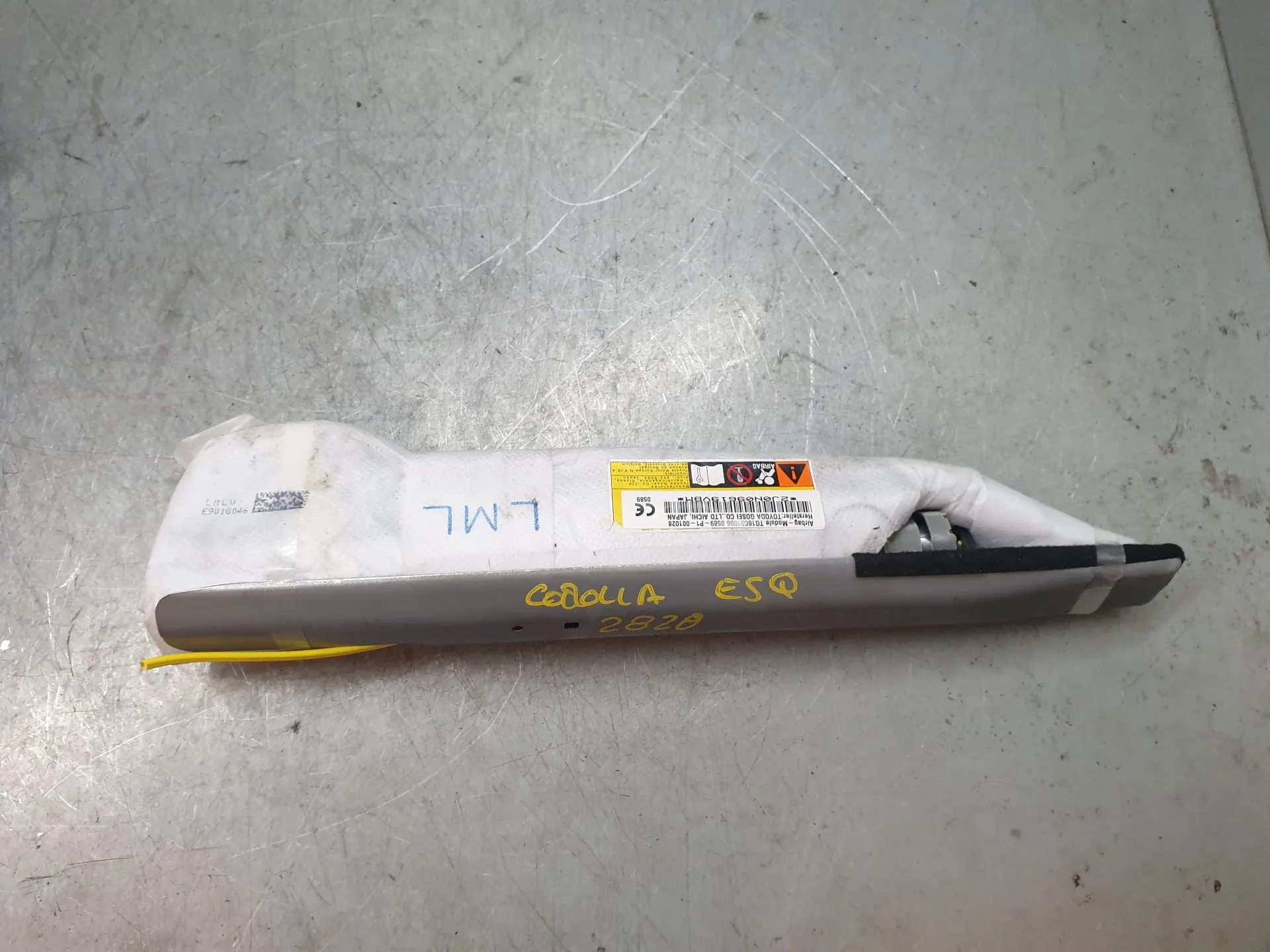 Airbag banco esquerdo TOYOTA Corolla Hatchback (_E21_)