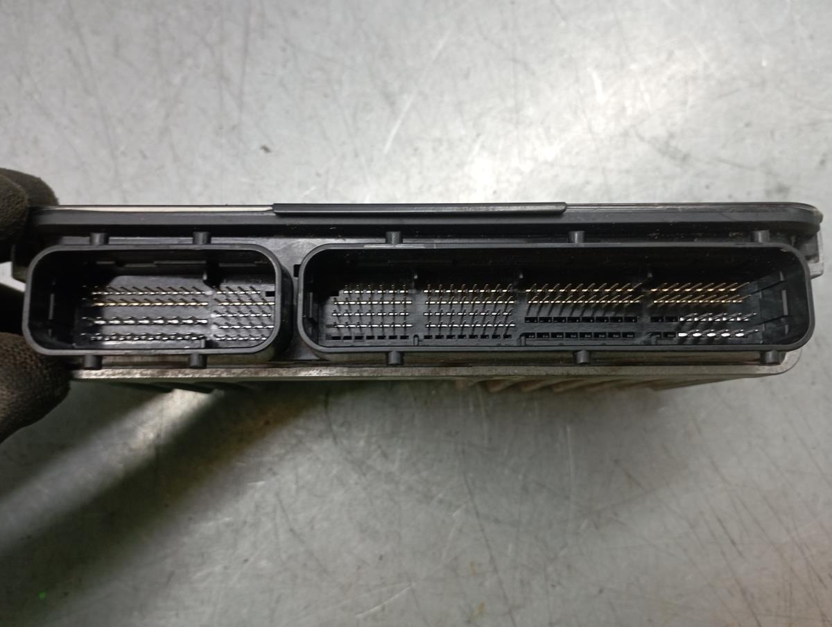 Centralina motor / ECU TOYOTA Corolla Hatchback (_E21_) Imagem-2