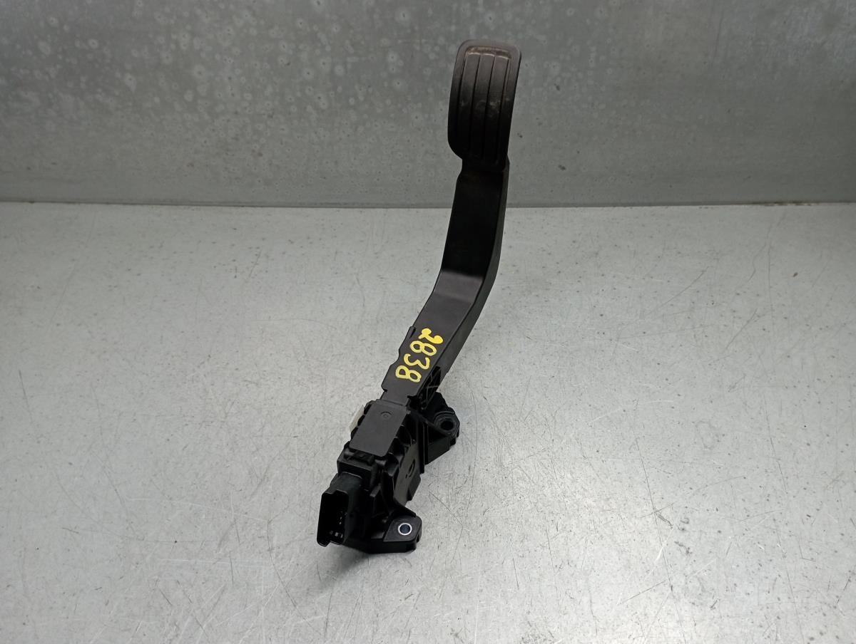 Pedal do acelerador PEUGEOT 208 II