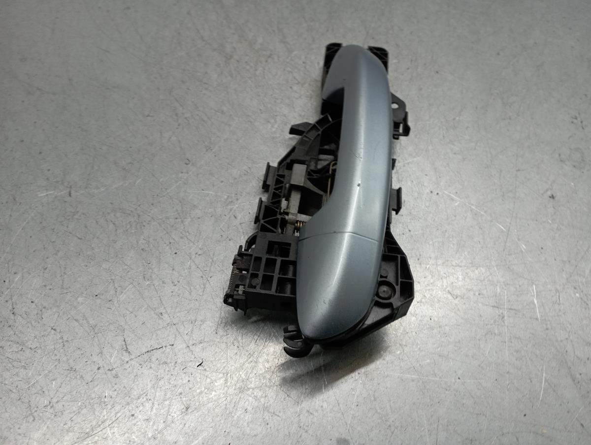 Manija puerta Trasero Derecho VOLKSWAGEN Passat Variant (3C5) Imagem-1