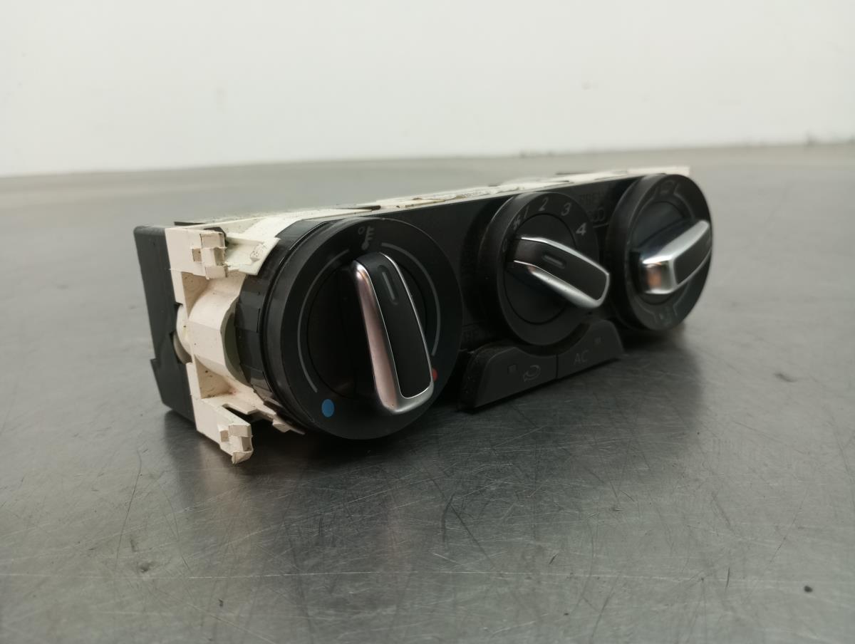 Climate control AUDI A1 (8X1, 8XK) Imagem-1