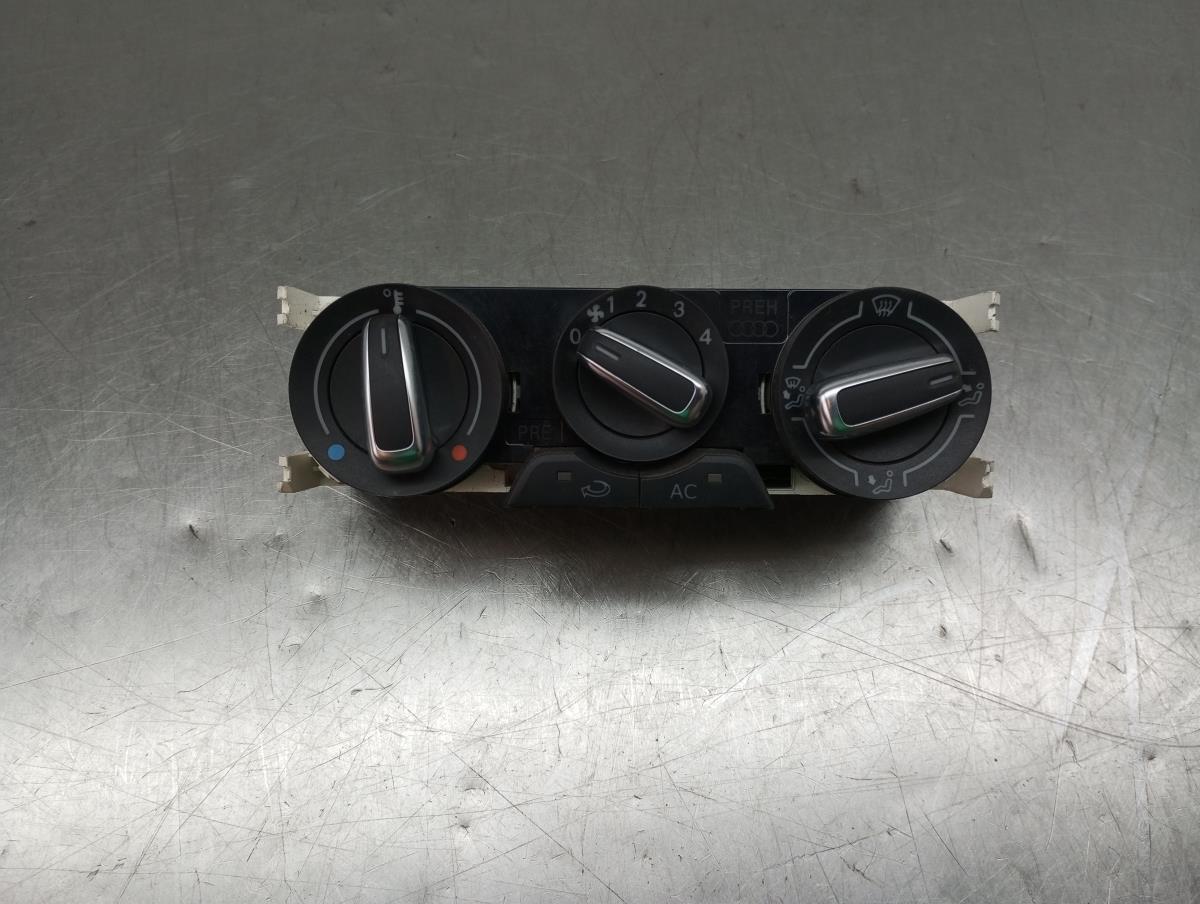 Climate control AUDI A1 (8X1, 8XK)