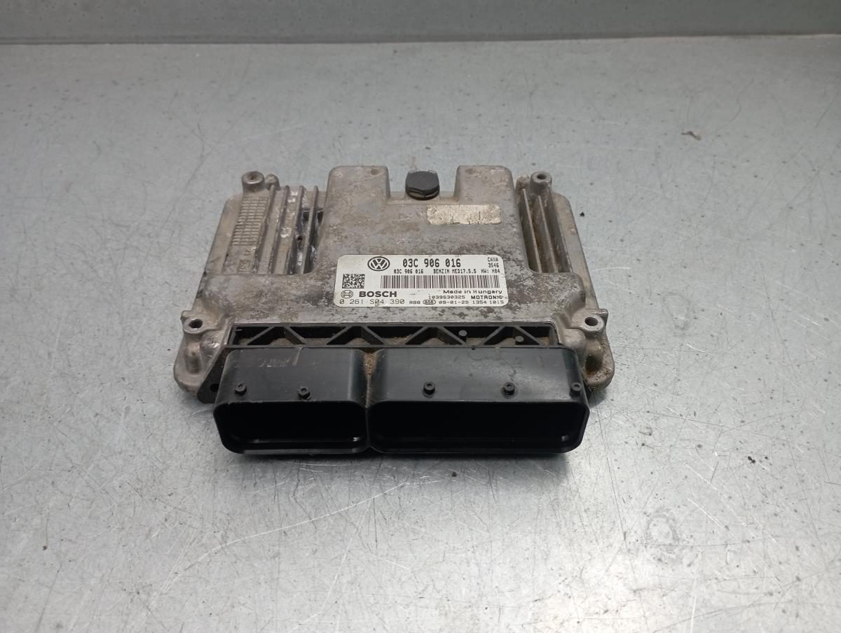 Centralina motor / ECU VOLKSWAGEN Golf VI (5K1)