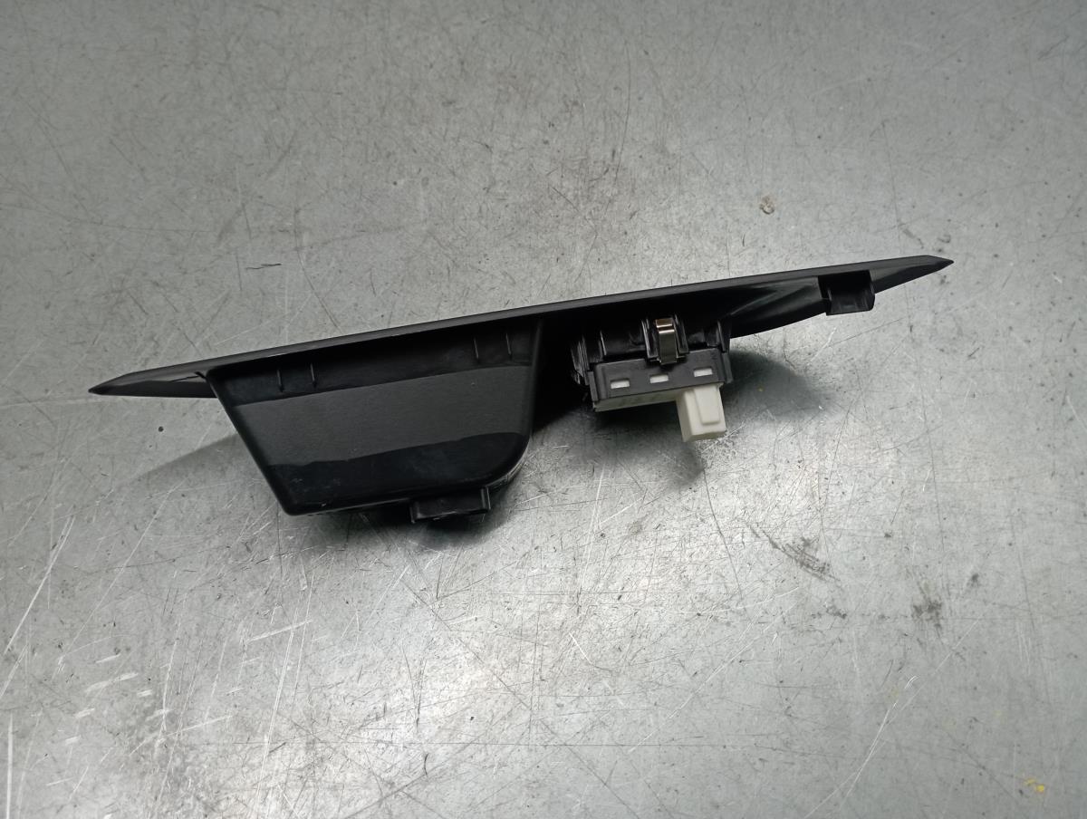 Comando / interruttore alzacristallo posteriore destro PEUGEOT 2008 II (U_) Imagem-1