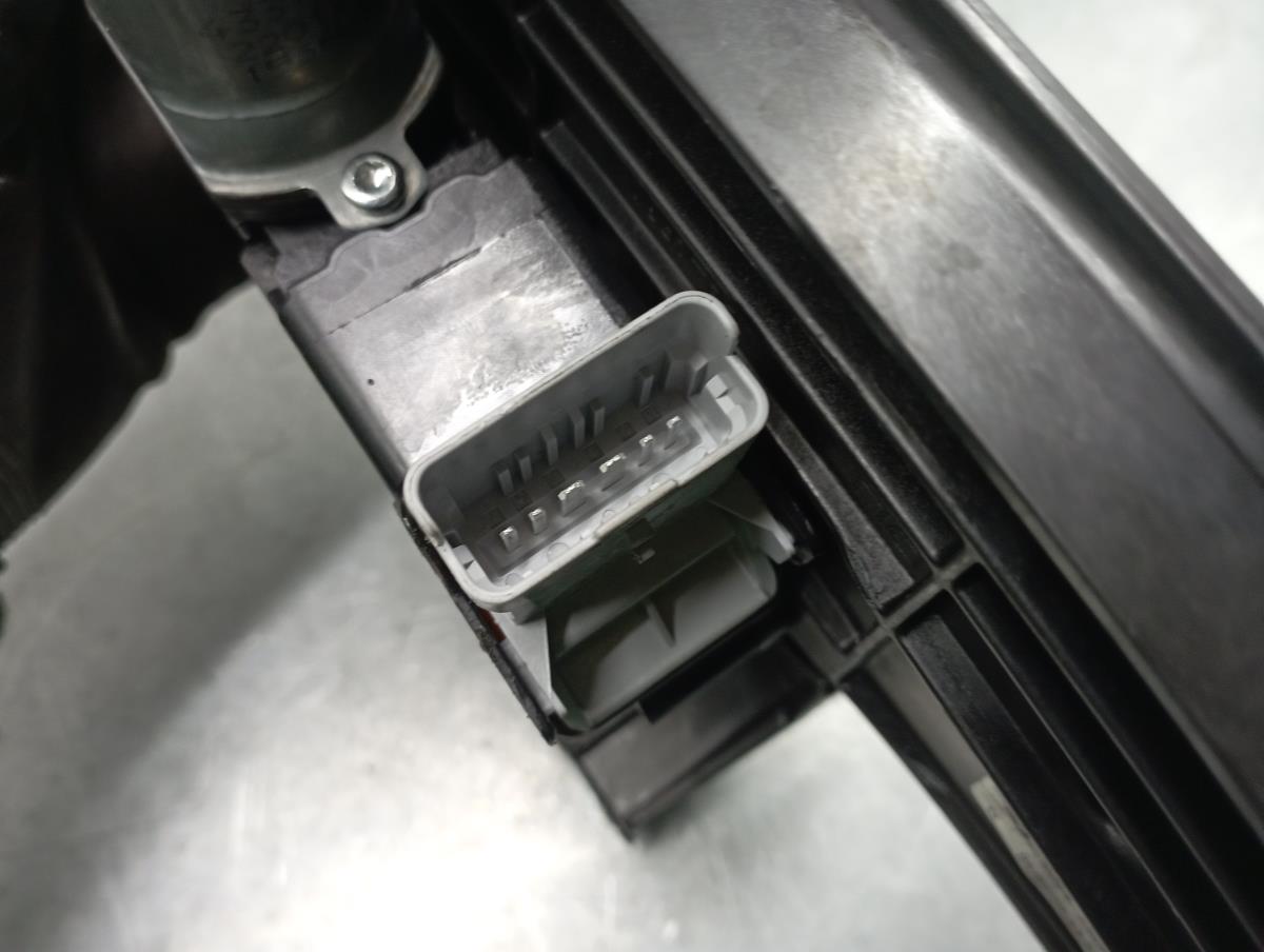 Elevalunas trasero derecho PEUGEOT 2008 II (U_) Imagem-4