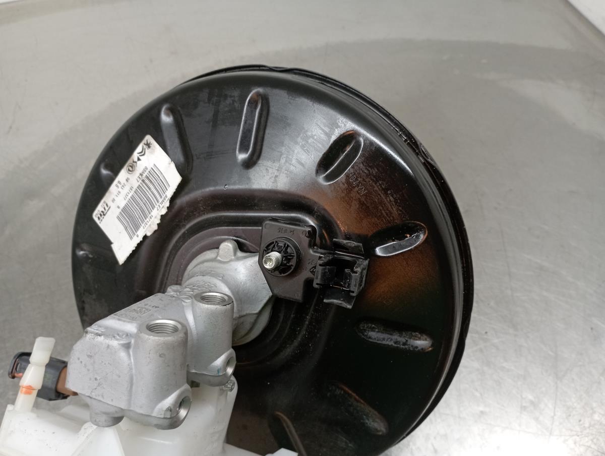 Servofreno PEUGEOT 2008 II (U_) Imagem-1