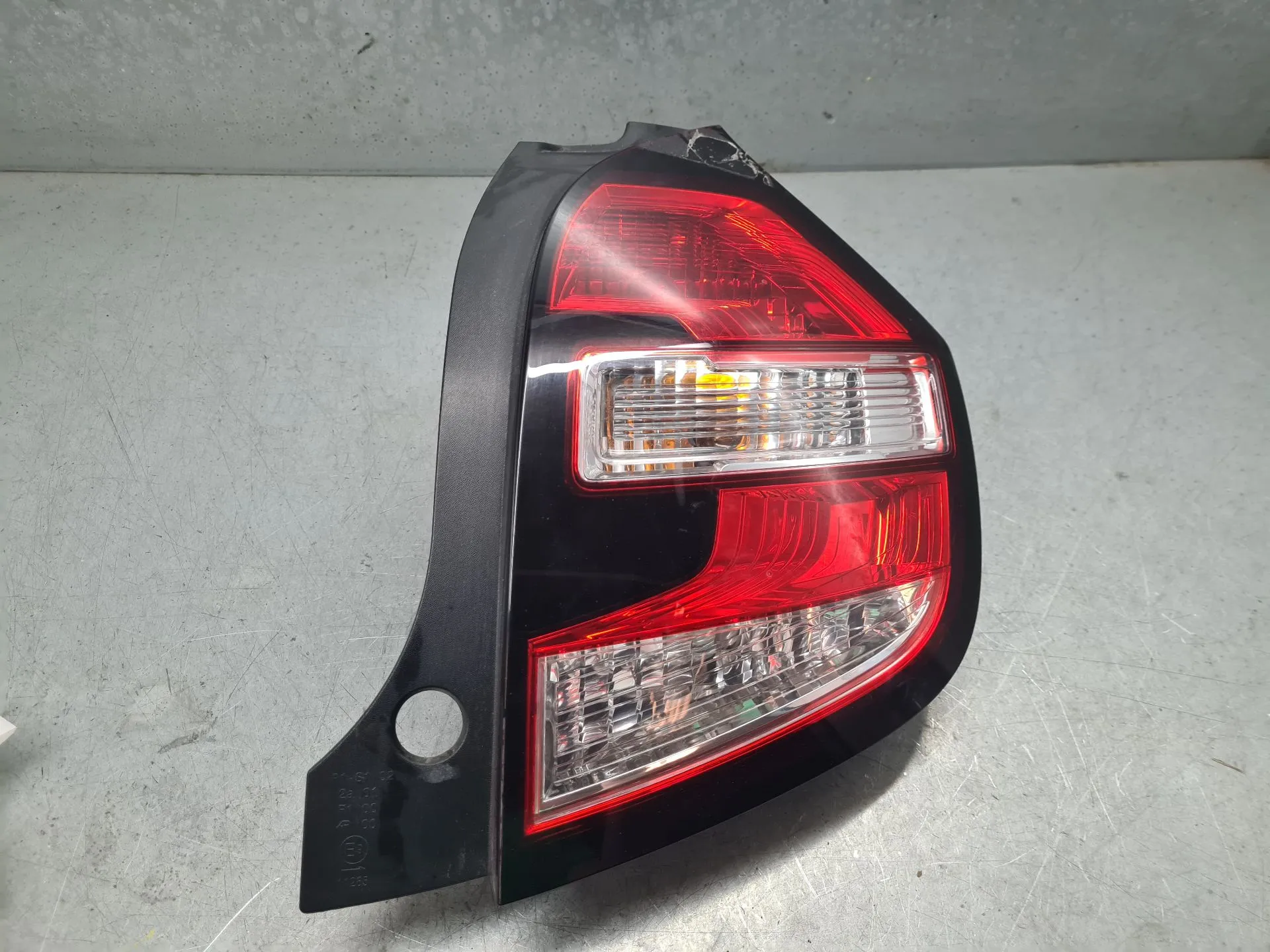 Right Tail light RENAULT Twingo III (BCM_)