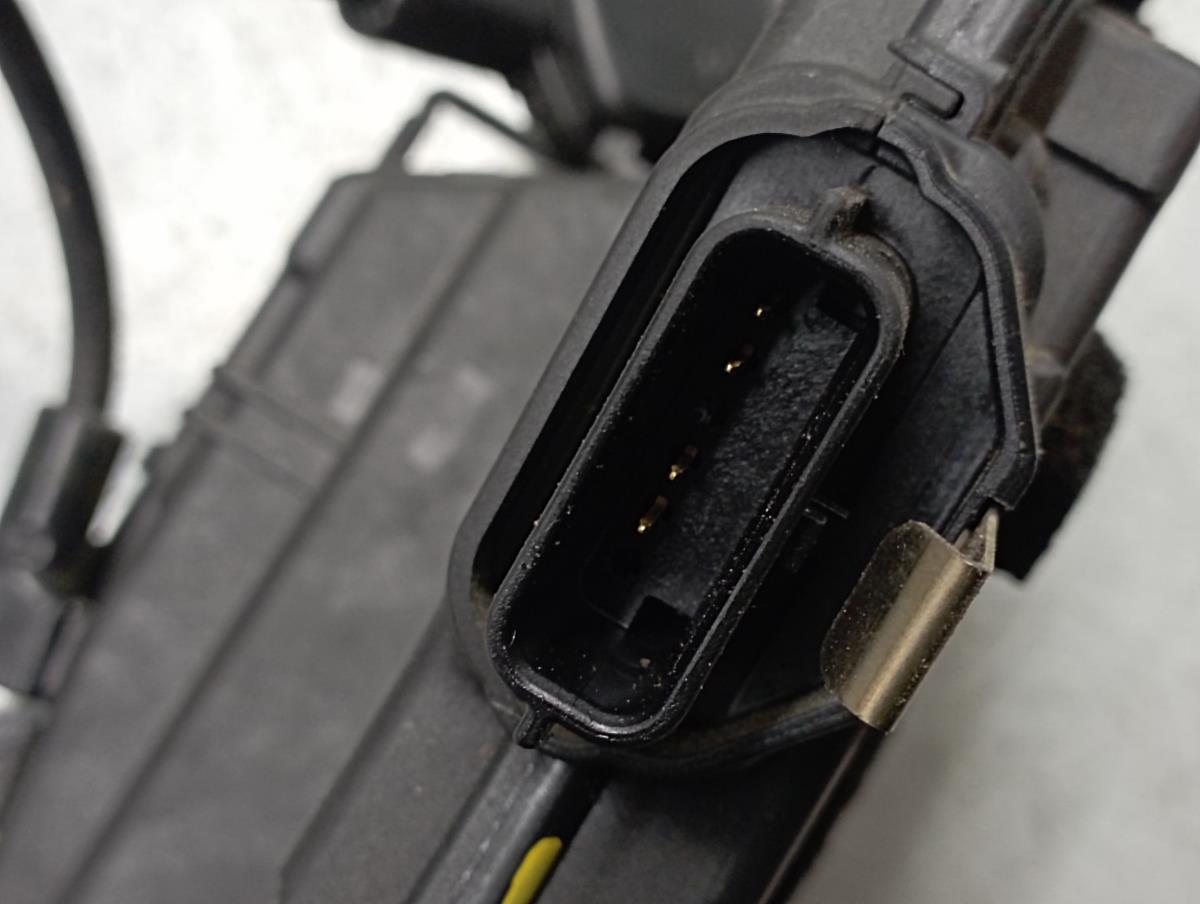 Cerradura / cierre puerta trasera derecha RENAULT Twingo III (BCM_) Imagem-3