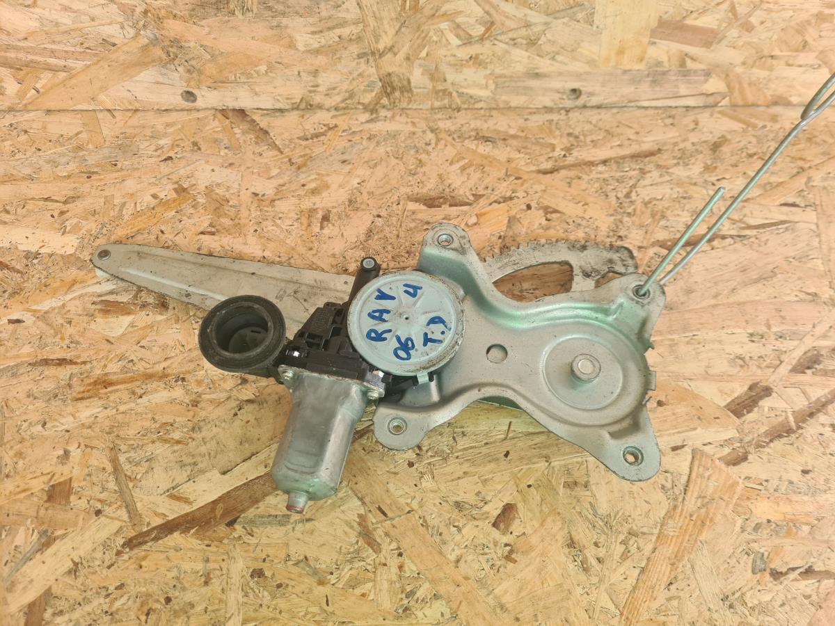 Elevalunas trasero derecho TOYOTA RAV4 III (_A3_)