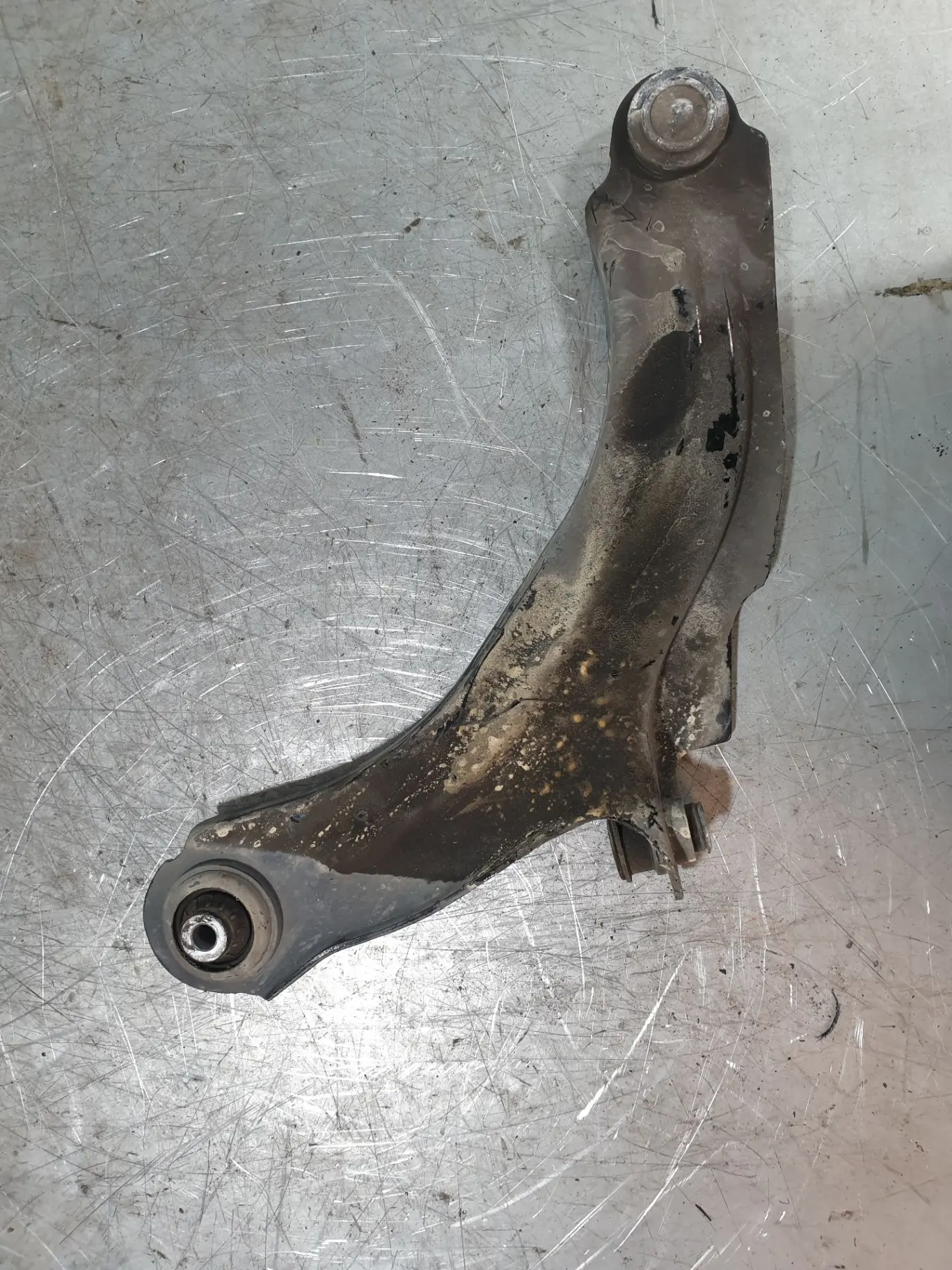 Bras de suspension Avant Droite RENAULT Clio IV Société