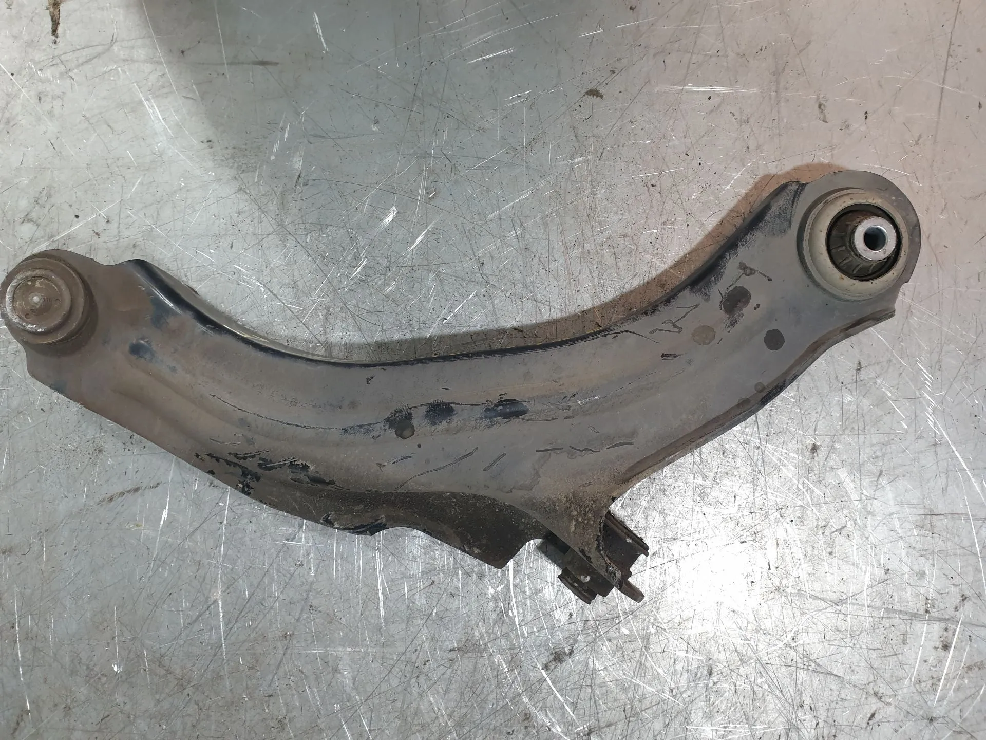 Bras de suspension Avant gauche RENAULT Clio IV Société Imagem-1