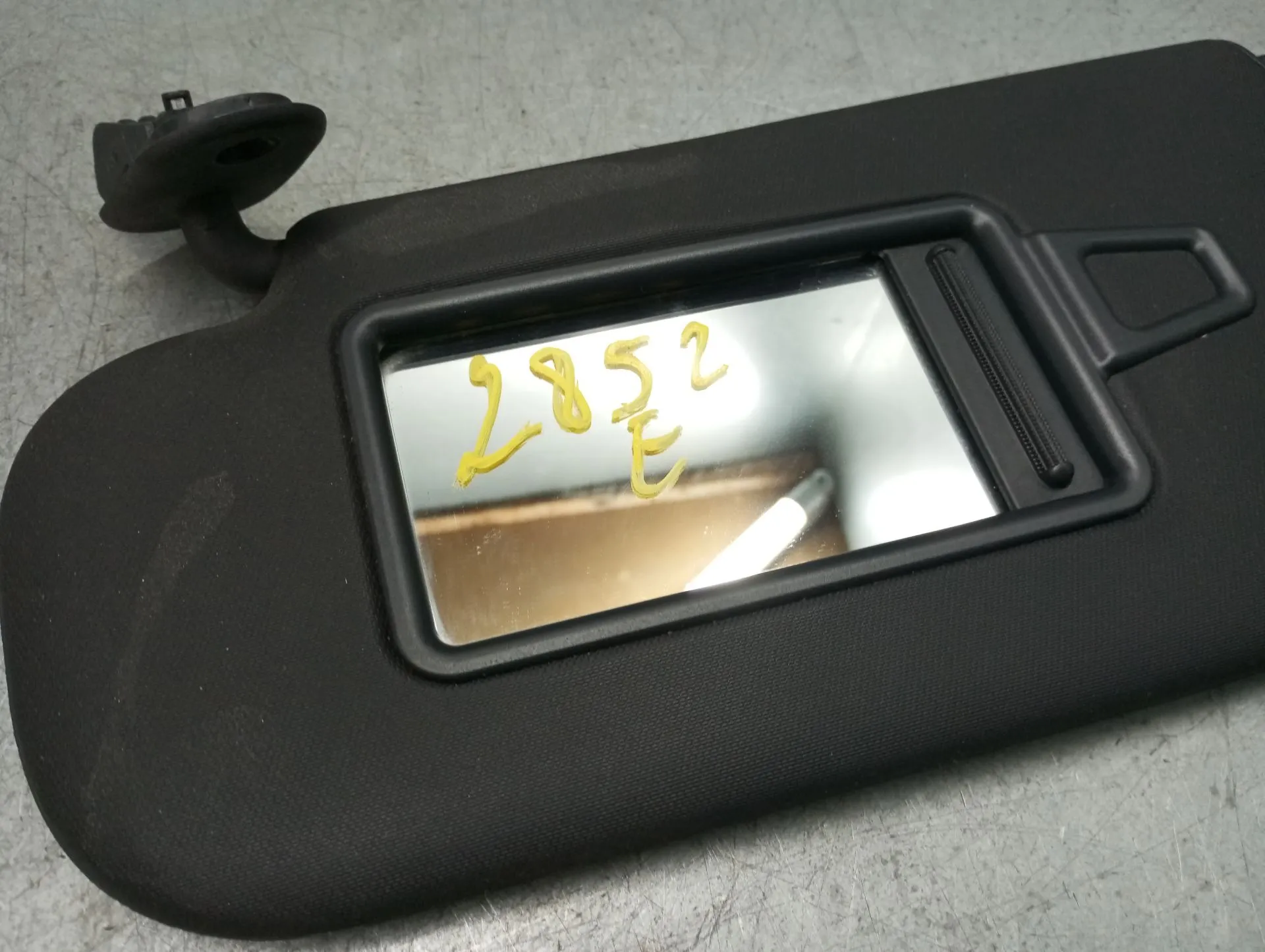 Pála de sol esquerda KIA Ceed Sportswagon (JD) Imagem-2