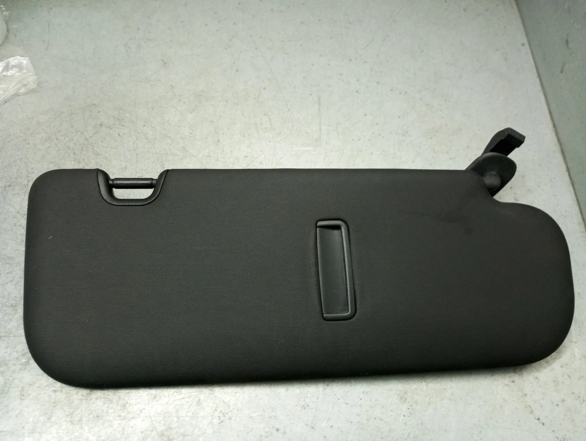 Pála de sol esquerda KIA Ceed Sportswagon (JD) Imagem-1