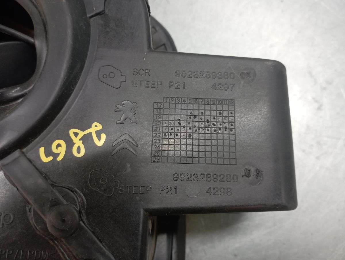 Fuel tank cap PEUGEOT 208 II Imagem-4