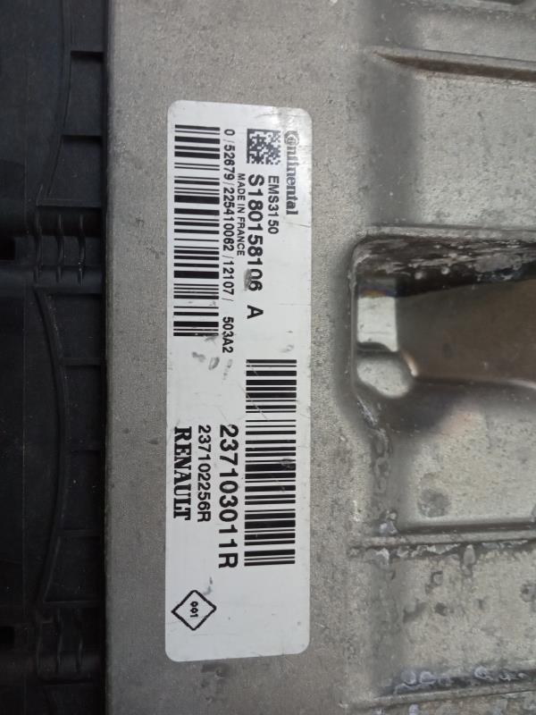 Centralina motor / ECU RENAULT Megane III (BZ0_) Imagem-3