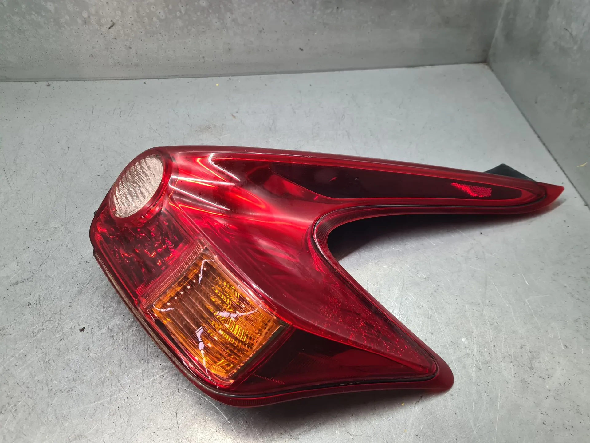 Feu arrière Droite NISSAN Juke (F15) Imagem-1