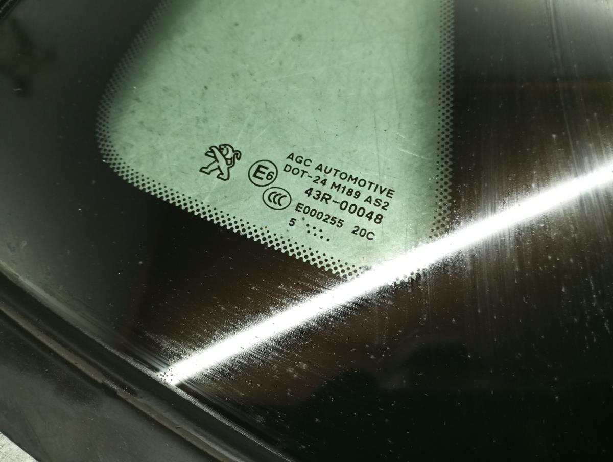 Vidro do painel trás direito PEUGEOT 2008 I (CU_) Imagem-2