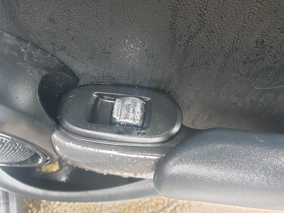 Commande / interrupteur lève-vitre Arrière Droite MINI Mini (F55)