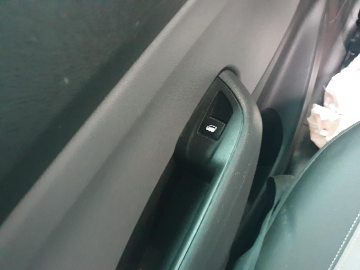 Comando / interruttore alzacristallo posteriore sinistro OPEL Crossland X (75)