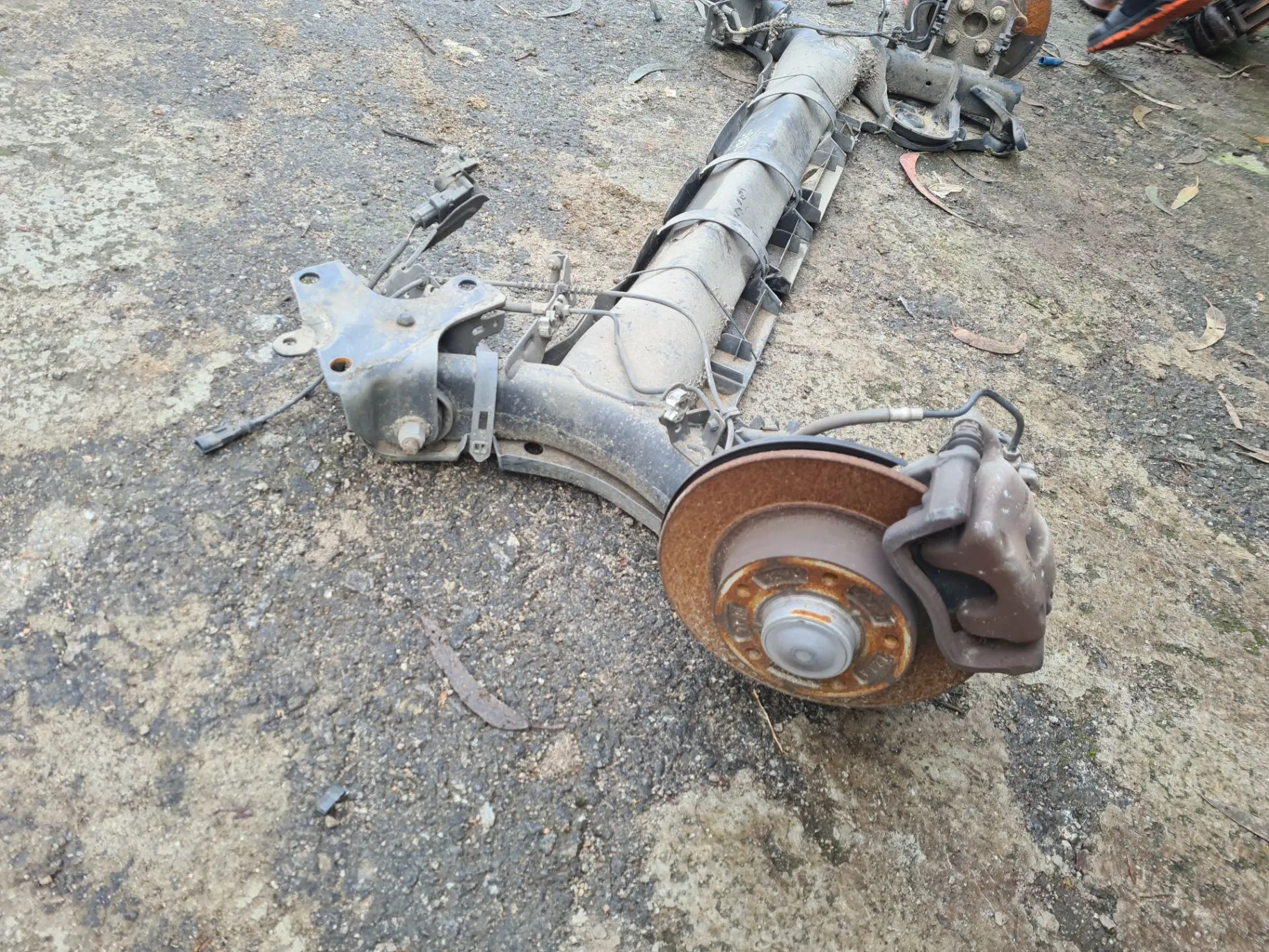 Rear axle with discs RENAULT Megane IV (B9A/M_) Imagem-3